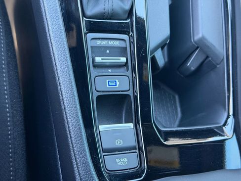 Used 2024 Honda Accord Sport image 31