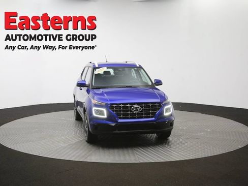 Used 2023 Hyundai Venue Limited w/ Cargo Package FWD image 52