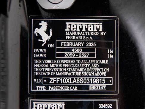 Used 2025 Ferrari 12Cilindri RWD image 29