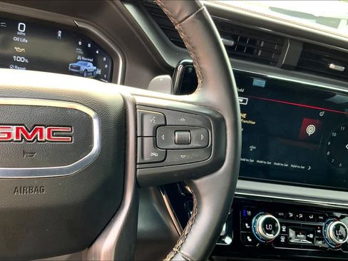 Used 2024 GMC Sierra 1500 AT4 w/ Technology Package AWD/4WD image 24