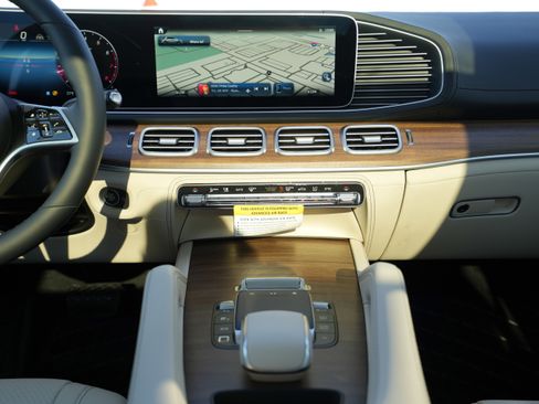 New 2026 Mercedes-Benz GLE 450 4MATIC image 25