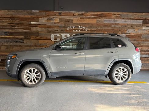Used 2022 Jeep Cherokee Latitude Lux AWD/4WD image 11