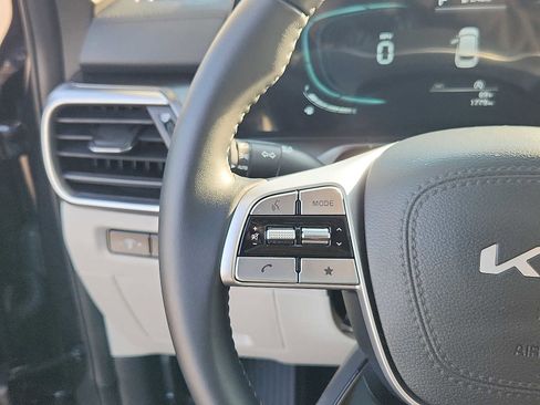 Used 2025 Kia Telluride S AWD/4WD image 20