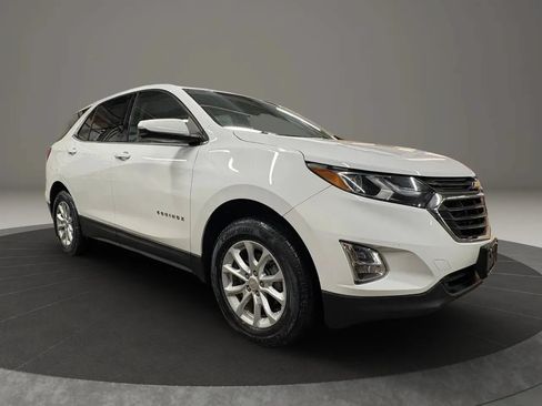 Used 2019 Chevrolet Equinox LT AWD/4WD image 2