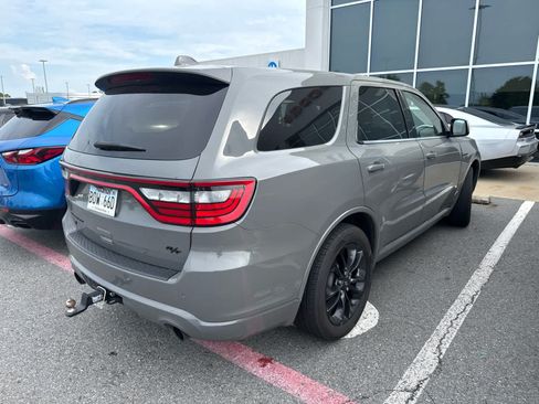 Used 2022 Dodge Durango R/T w/ Blacktop Package AWD/4WD image 3