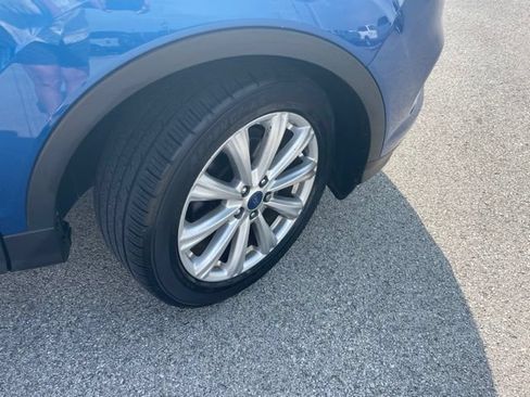 Used 2017 Ford Escape Titanium FWD image 17