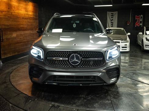 Used 2022 Mercedes-Benz GLB 250 image 4