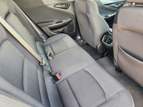 Used 2025 Chevrolet Malibu LT FWD image 33
