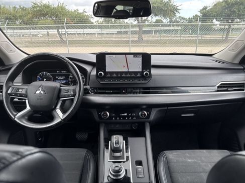 Used 2022 Mitsubishi Outlander SE FWD image 23