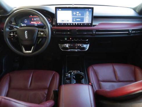 Used 2024 Lincoln Corsair Grand Touring image 25