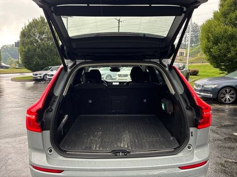 Used 2024 Volvo XC60 B5 Ultimate w/ Climate Package AWD/4WD image 12