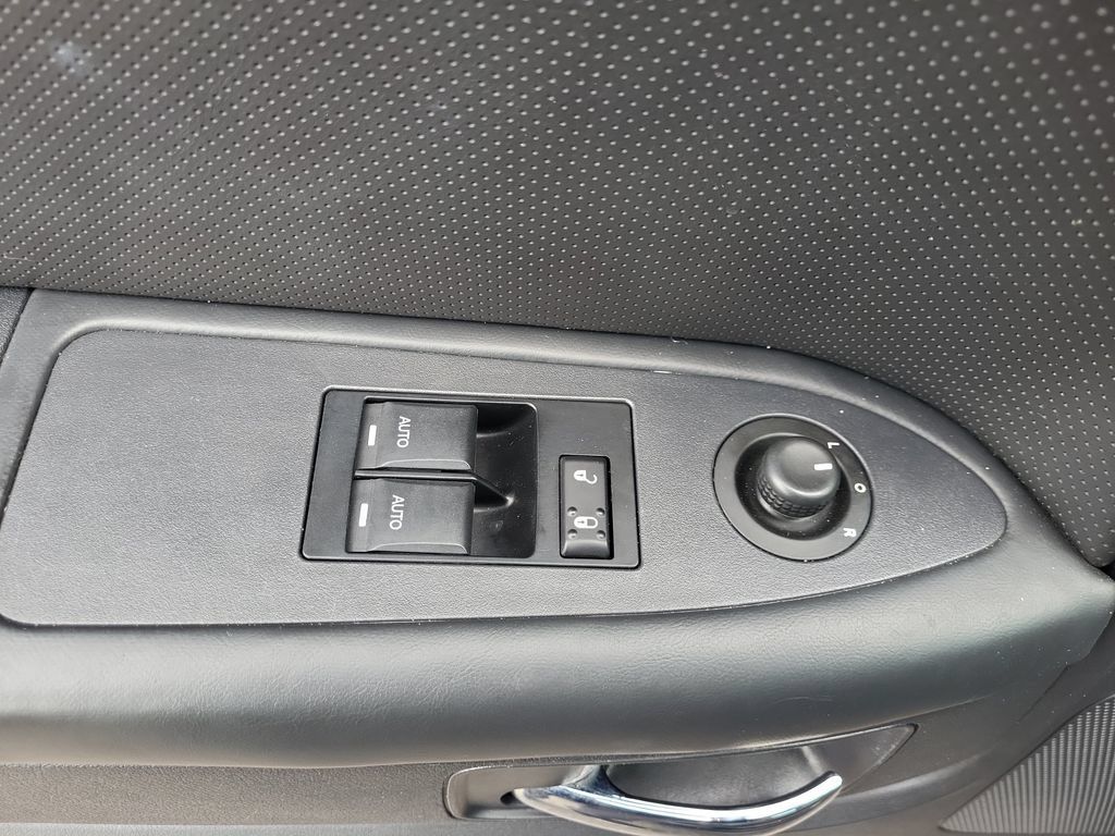 Used 2013 Dodge Challenger R/T Plus RWD image 11