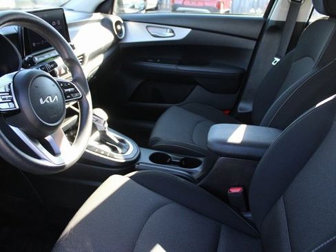 Certified 2024 Kia Forte LXS image 9