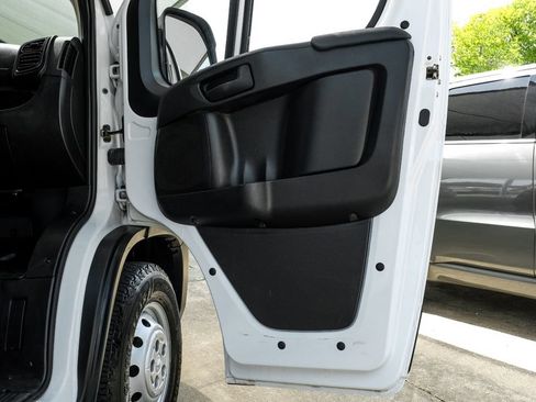 Used 2023 RAM ProMaster 2500 FWD image 40