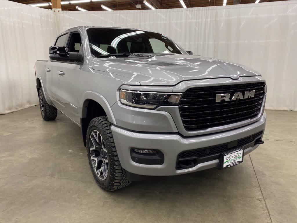 Used 2025 RAM 1500 Laramie w/ Sport Appearance Package AWD/4WD image 8