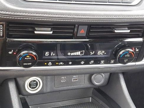 Certified 2022 Nissan Rogue SV w/ SV Premium Package image 51