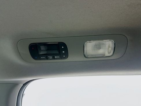 Used 2023 Honda Odyssey EX-L image 32