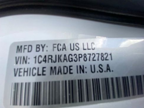 Used 2023 Jeep Grand Cherokee L Laredo AWD/4WD image 29