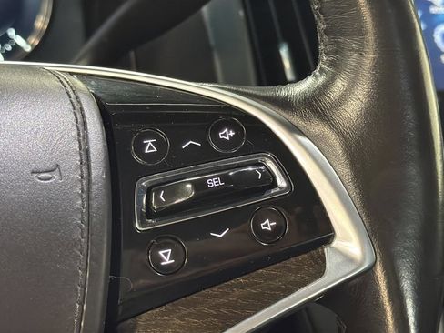 Used 2017 Cadillac Escalade Platinum AWD/4WD image 27