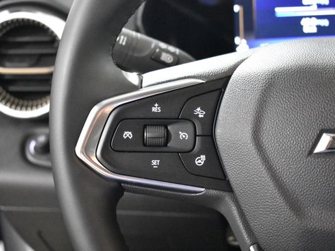 Used 2025 Chevrolet Trax ACTIV w/ Driver Confidence Package image 15