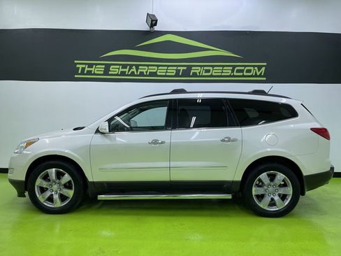 Used 2011 Chevrolet Traverse LTZ image 6