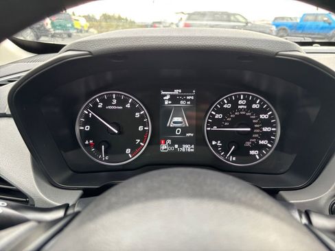 Used 2024 Subaru Crosstrek 2.0i Premium image 17