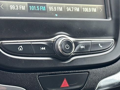 Used 2018 Chevrolet Equinox LT image 13