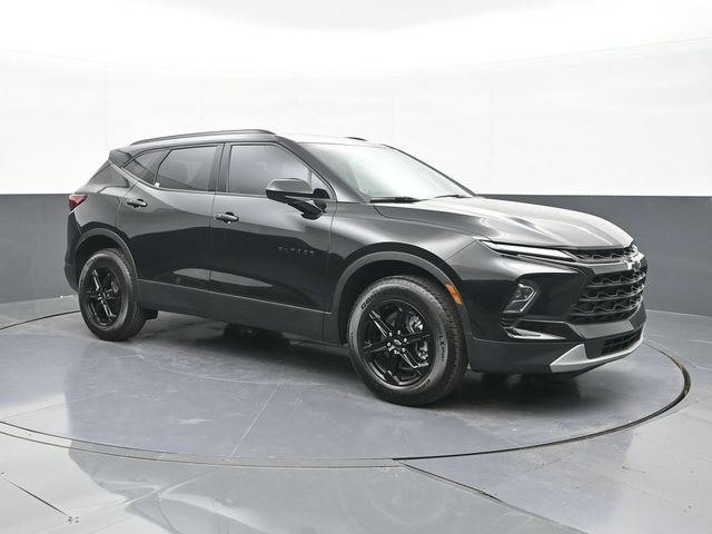 New 2026 Chevrolet Blazer LT w/ Midnight/Sport Edition FWD image 14