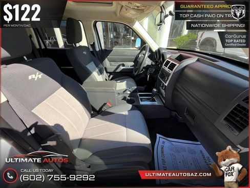 Used 2007 Dodge Nitro R/T RWD image 11