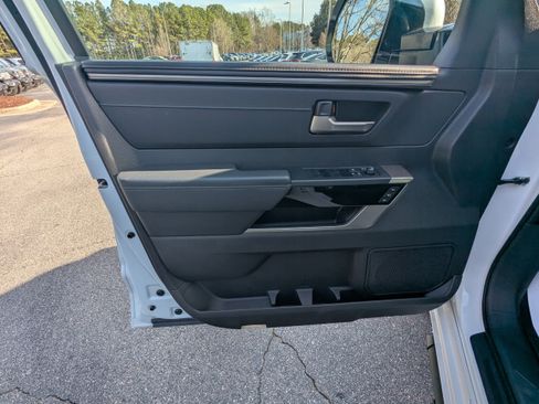 Used 2025 Toyota Tundra Limited image 13