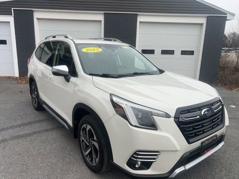 Used 2023 Subaru Forester Touring AWD/4WD image 7