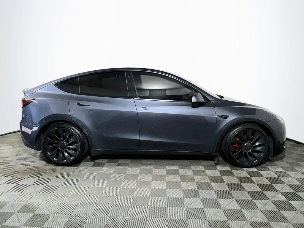 Used 2022 Tesla Model Y Performance AWD/4WD image 8