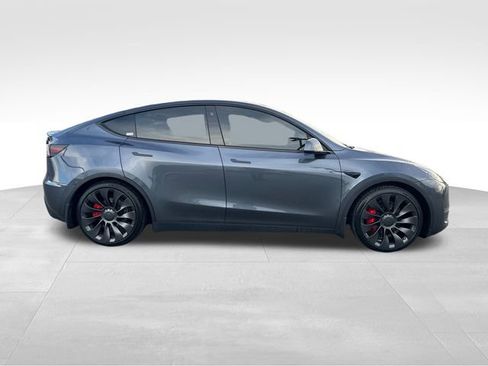 Used 2023 Tesla Model Y Performance image 8