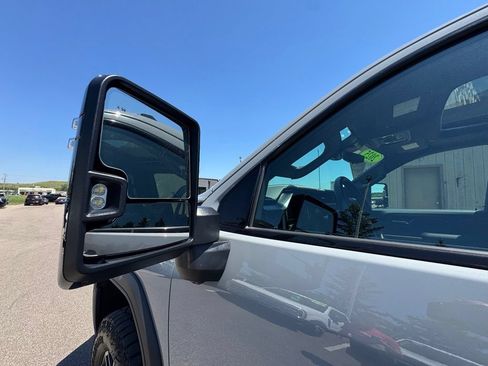 Used 2025 GMC Sierra 2500 AT4X AWD/4WD image 18