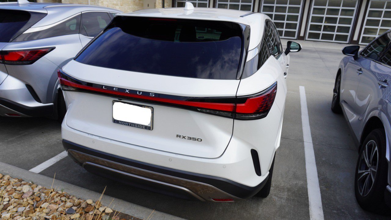 Used 2024 Lexus RX 350 FWD w/ Technology Package image 6