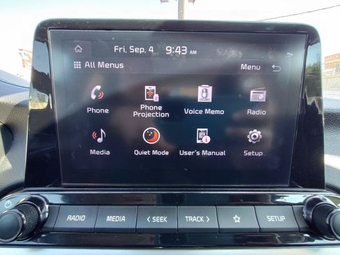 Used 2022 Kia Forte LXS FWD image 25