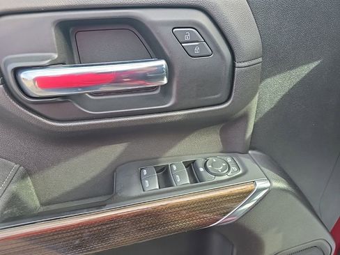 Used 2019 Chevrolet Silverado 1500 RST AWD/4WD image 11