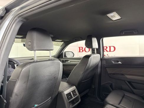 Used 2023 Volkswagen Atlas Cross Sport SE image 14