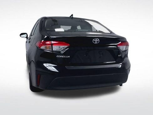 Certified 2024 Toyota Corolla LE FWD image 8