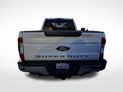 Used 2019 Ford F250 XLT w/ XLT Value Package image 7