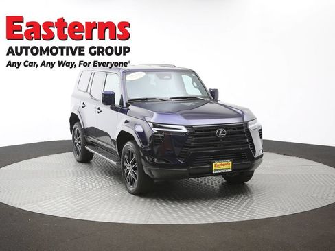Used 2025 Lexus GX 550 w/ Accessory Package (2T) AWD/4WD image 54