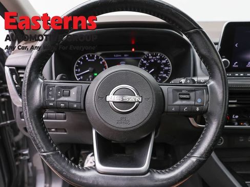 Used 2023 Nissan Rogue SV w/ SV Premium Package AWD/4WD image 10