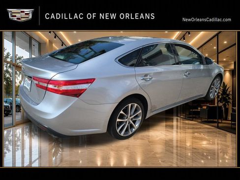 Used 2015 Toyota Avalon XLE Touring FWD image 3