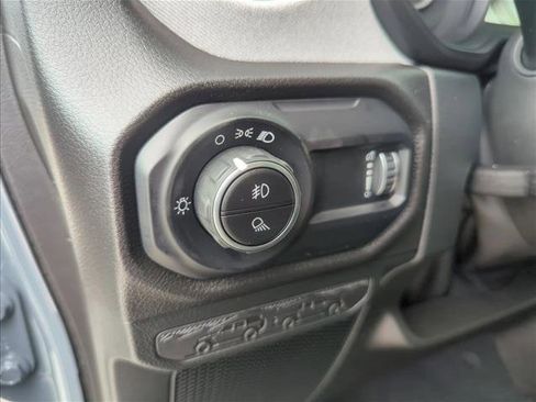 New 2026 Jeep Gladiator Sport AWD/4WD image 17
