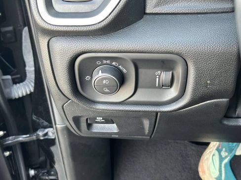 Used 2023 RAM 1500 Big Horn RWD image 28