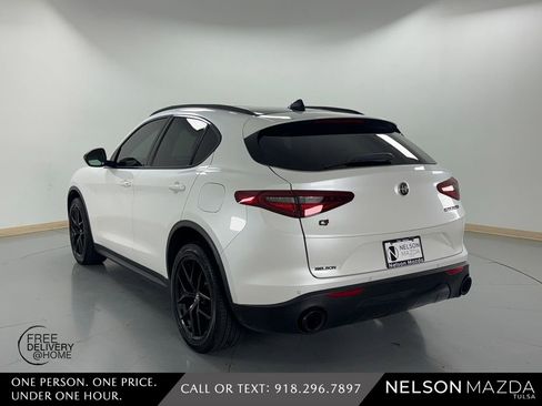 Used 2019 Alfa Romeo Stelvio Ti Sport w/ Quick Order Package 22S Sport AWD/4WD image 8