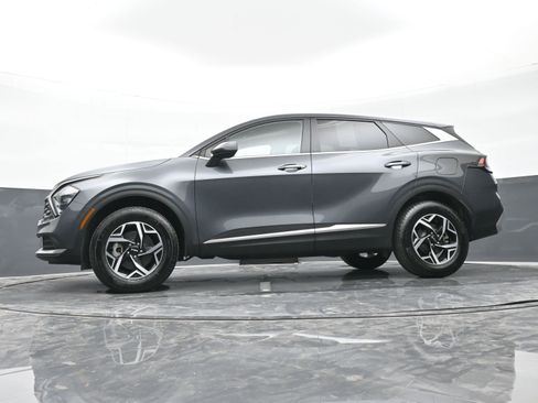 Used 2023 Kia Sportage LX image 40