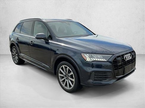 Used 2023 Audi Q7 2.0T Premium Plus w/ Premium Plus Package AWD/4WD image 3