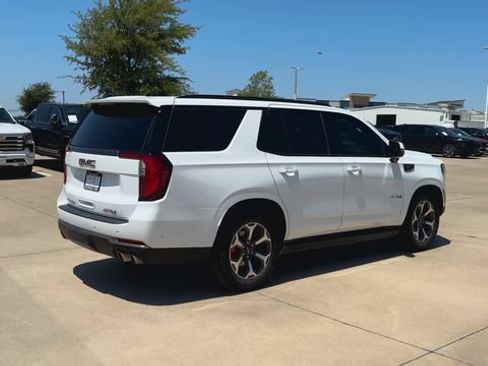 Used 2025 GMC Yukon AT4 Ultimate AWD/4WD image 4