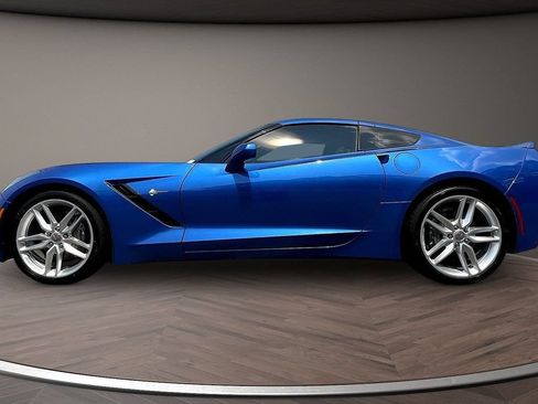 Used 2019 Chevrolet Corvette Stingray Coupe w/ Battery Protection Package RWD image 8